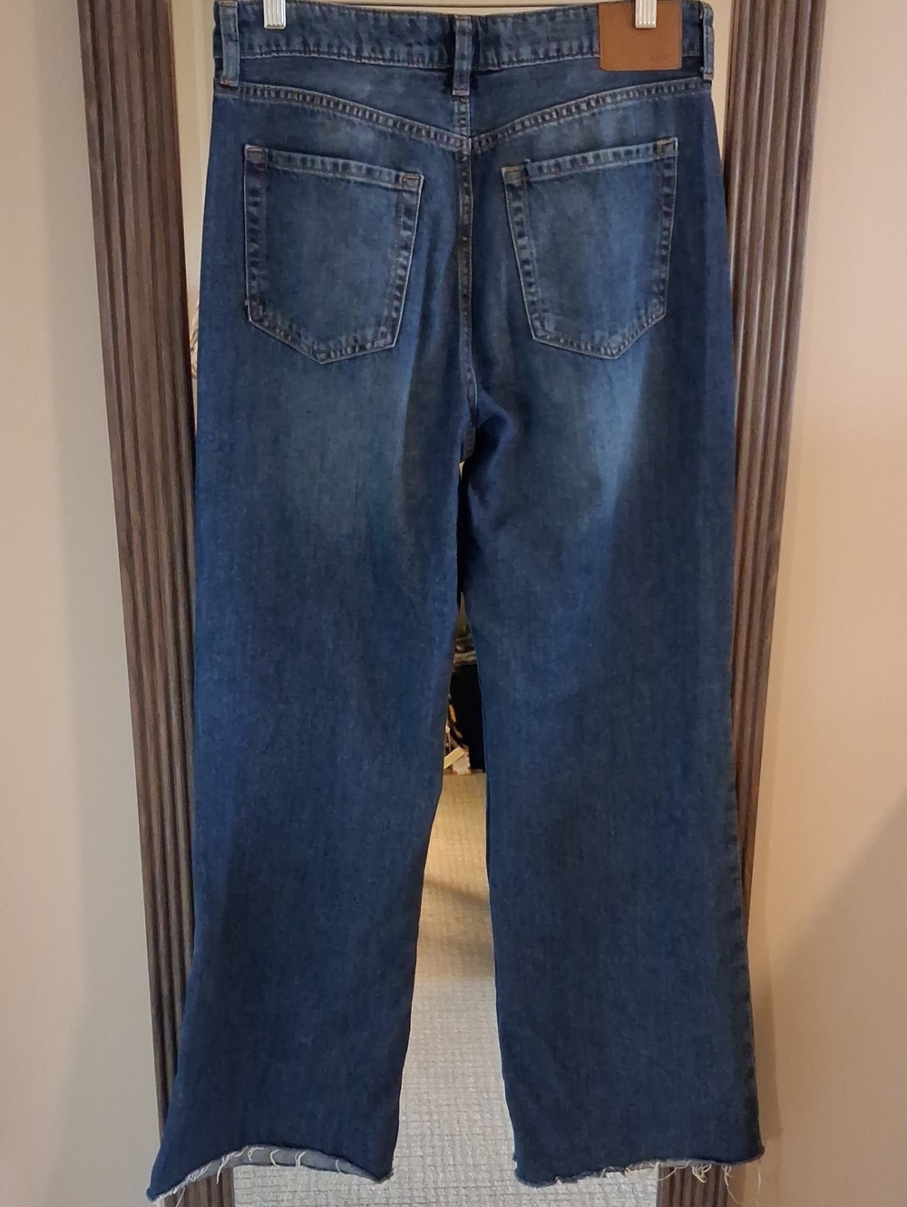 Aeropostale High Rise Wide Leg Raw Hem Jeans - Size 8 - Picture 9 of 12